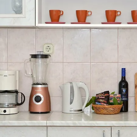 House Juretic - 50 M From The *