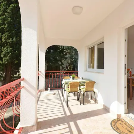 House Juretic - 50 M From The شقة تروغير