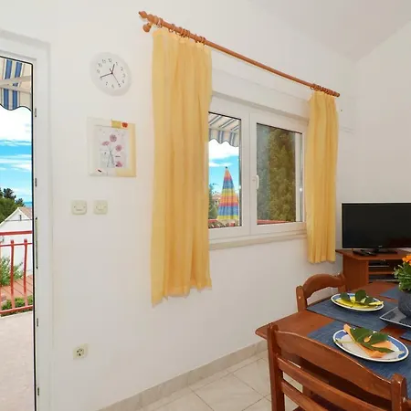 House Juretic - 50 M From The *