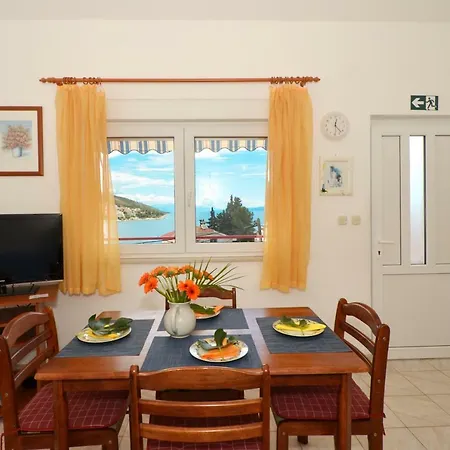 شقة House Juretic - 50 M From The تروغير