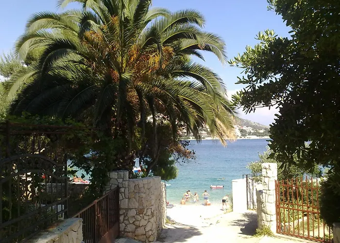 Apartman House Juretic - 50 M From The *