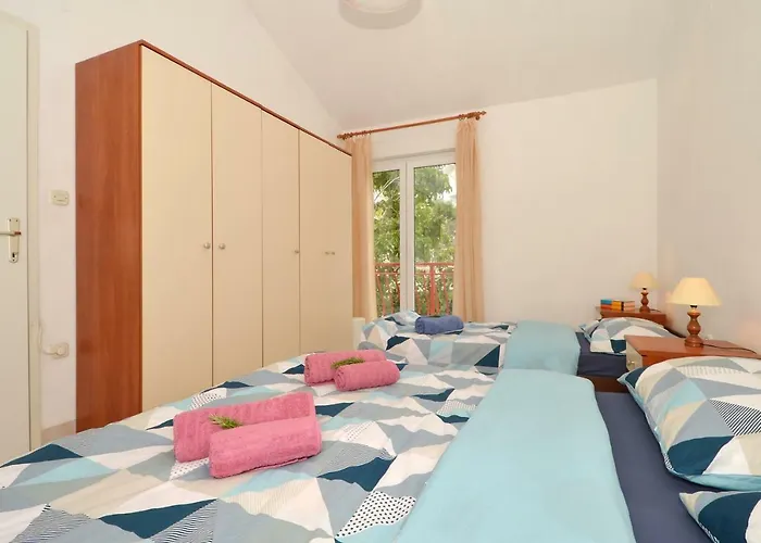 House Juretic - 50 M From The Apartman