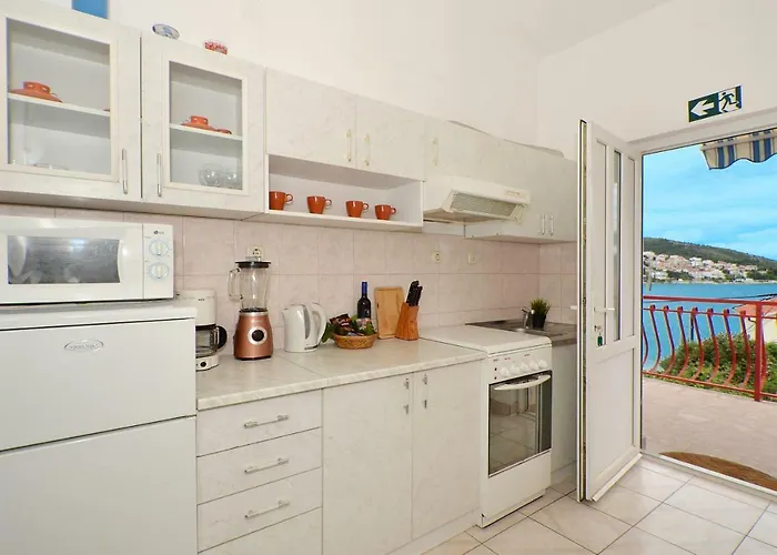 Apartman House Juretic - 50 M From The *