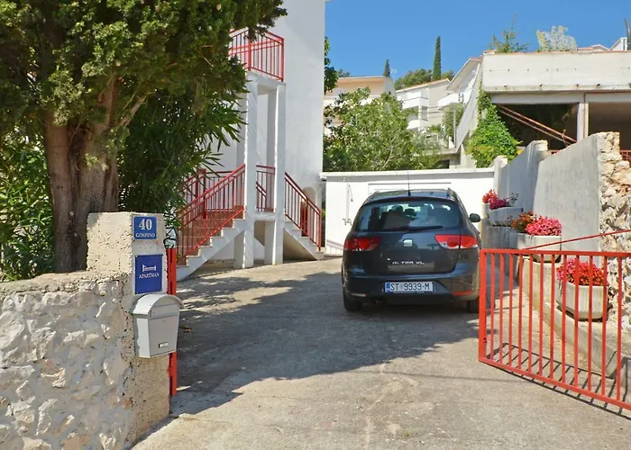 Apartman House Juretic - 50 M From The *