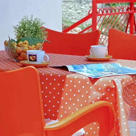 House Juretic - 50 M From The Appartement *