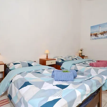 House Juretic - 50 M From The Appartement *