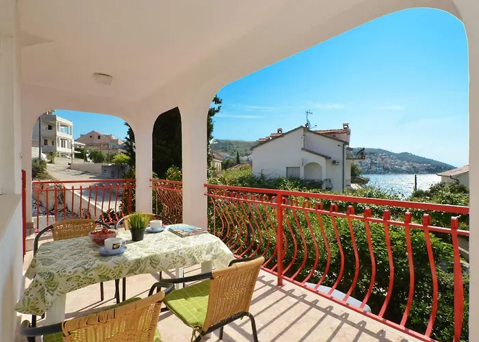 דירה House Juretic - 50 M From The *