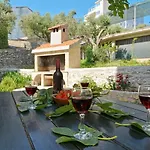 House Juretic - 50 M From The Apartment