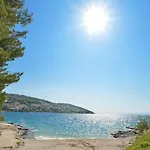 House Juretic - 50 M From The Apartment Trogir